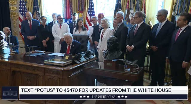 Trump Signs Executive Order Rescheduling Marijuana, Expands Medicare Coverage for Cannabis Products